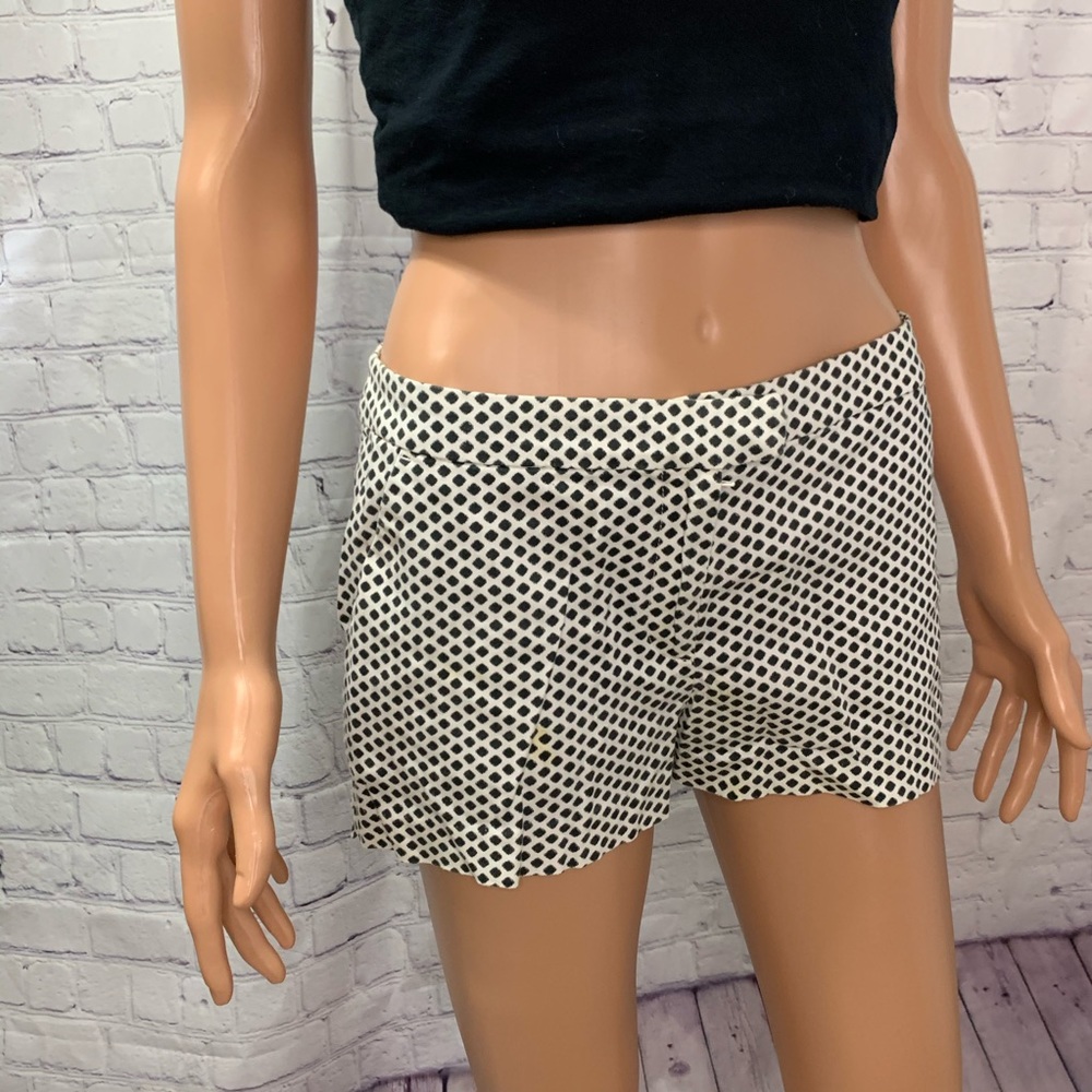 H & M Black & White Polkadot Shorts size 6